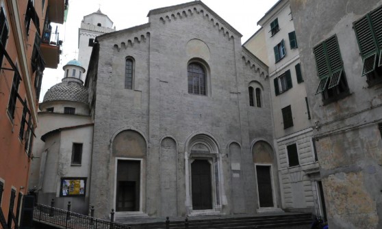 Costruita sulla collina di Castello (ora nel quartiere Molo) per volere di Longobardo Ariperto nel 658 risulta essere uno dei più antichi luoghi di culto Cristiano di Genova....