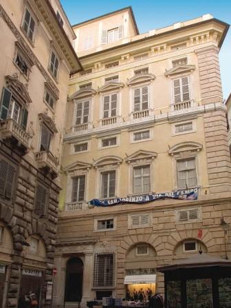 Palazzo Gio Battista Centurione nel centro di Genova, inserito nel 2006 tra i 42 palazzi iscritti ai Rolli di Genova Patrimonio dell'umanità dall'UNESCO.